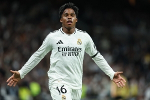 ESPN：皇马愿出租恩德里克但球员想留队，他想追随维尼修斯脚步