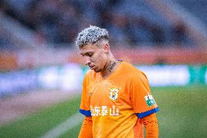 开云体育直播-鲁媒：克雷桑享受顶薪心思没完全放球场上，管理层与其充分沟通