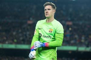 巴萨官方：特尔施特根获得医疗许可，入选国王杯决赛名单