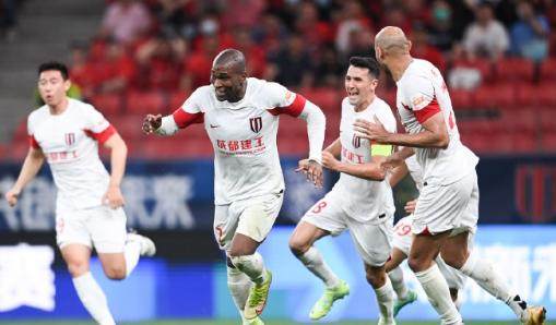 开云官网-【中超】帕拉西奥斯补时绝杀 海港0比1蓉城赛季首败