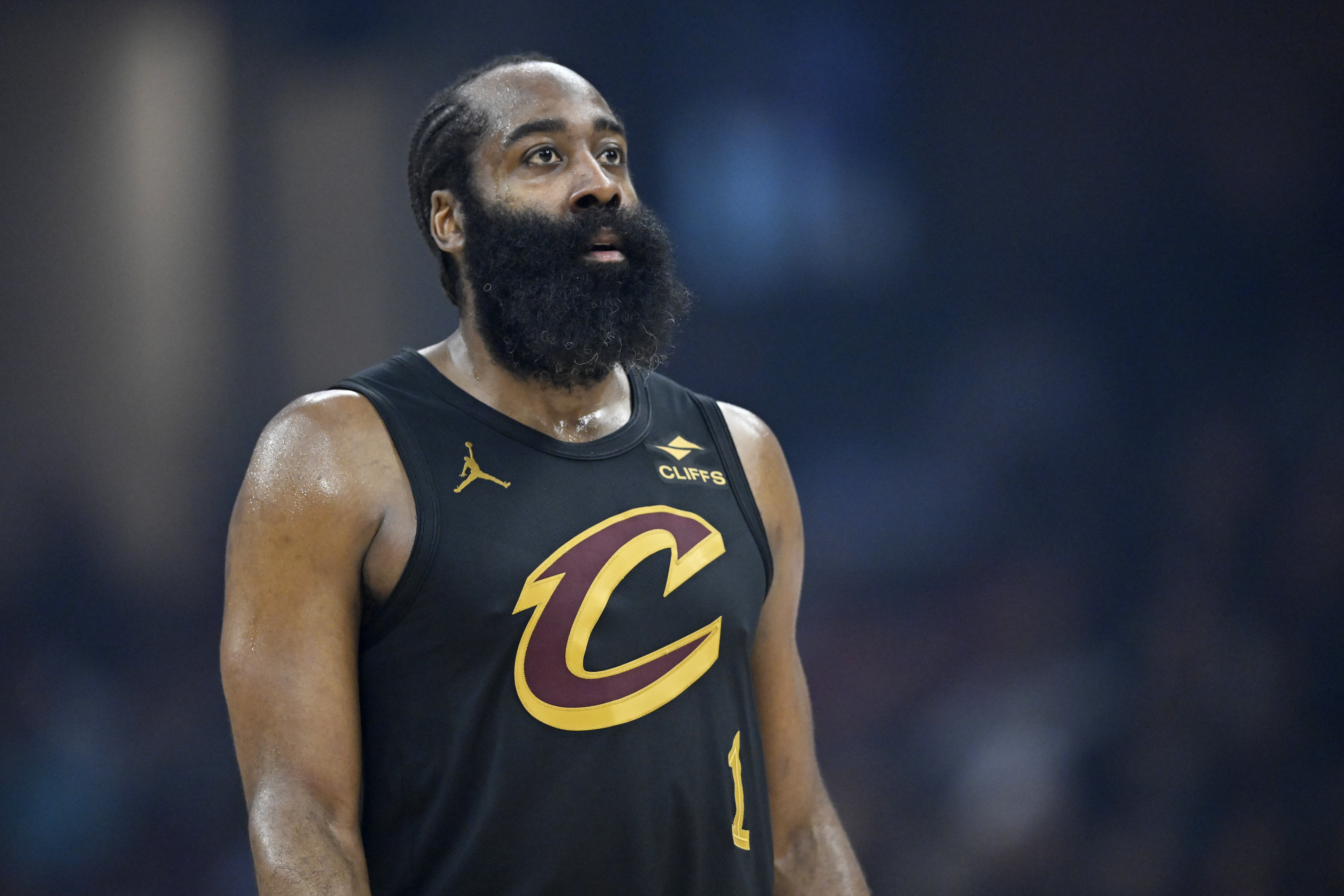 开云入口-阿特金森：哈登打出了自己经典式的表现 迫使魔术放弃了无限换防